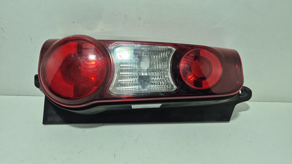Farolim esquerdo CITROËN Berlingo (B9)