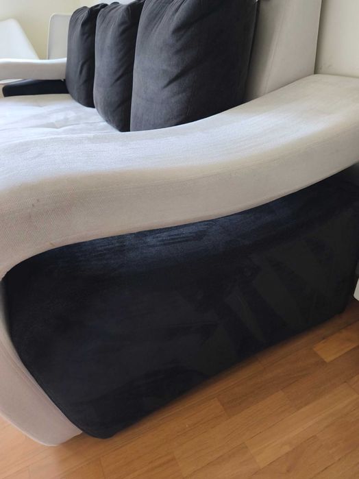 Sofá com chaise longue