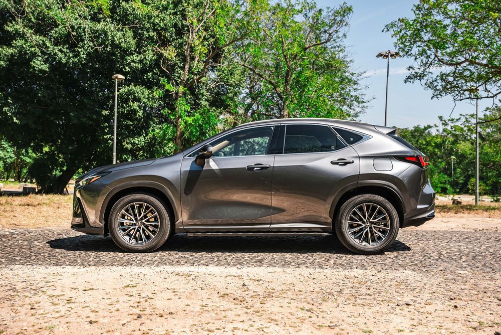 Lexus NX 450h+