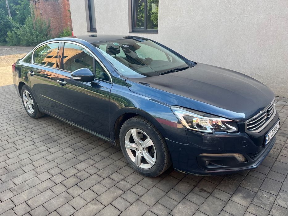 автомобіль Peugeot 508