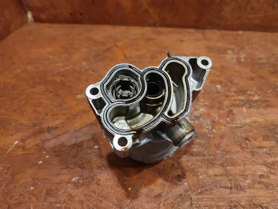 bmw e81 / e87 / e90 / e91 / e92 / e90lci oryginalna obudowa filtra ole