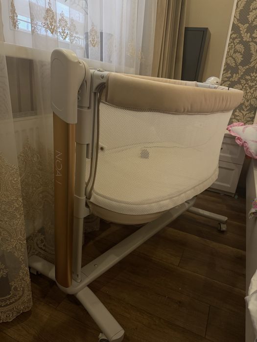 Дитяча кроватка-манеж від Карело Елькаміно