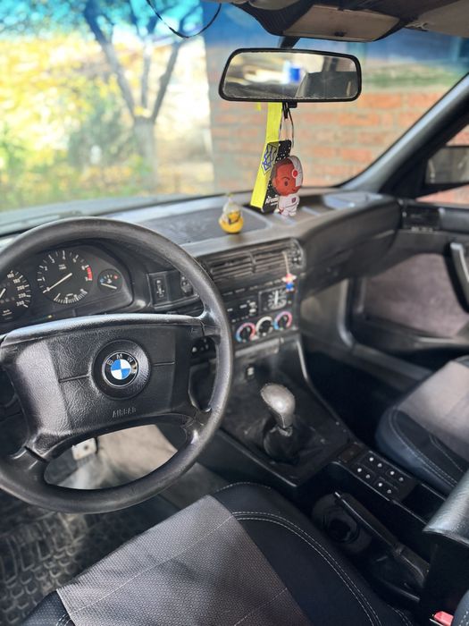 Продам BMW E34 с переоформлением.