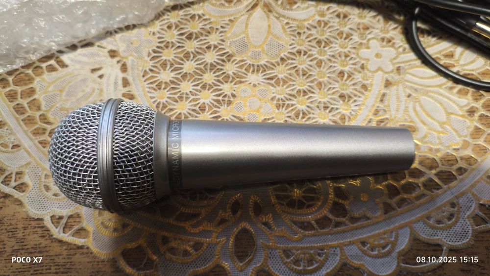 Микрофон караоке BBK