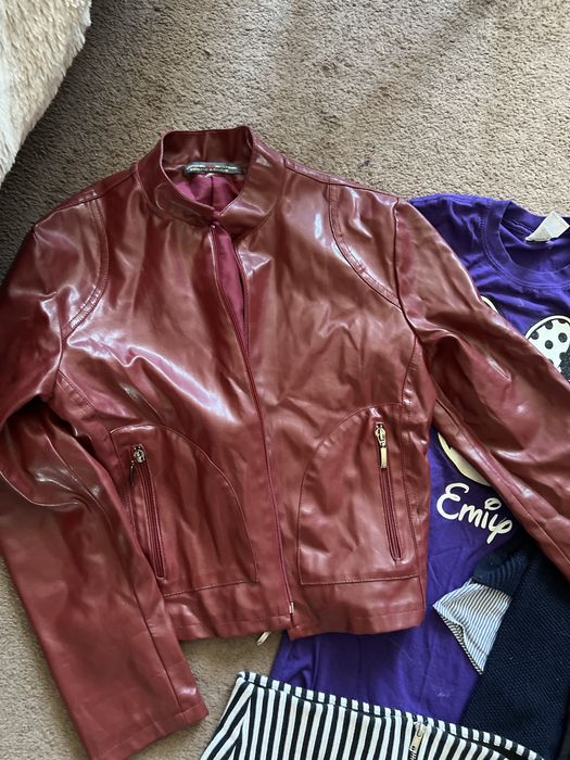 Віддам одяг р.S.