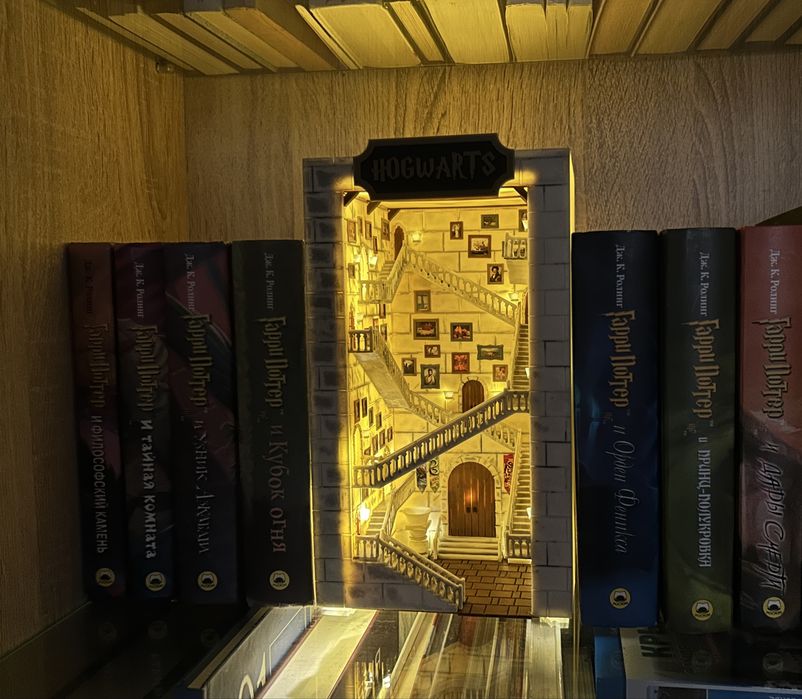 Букнук Хогвартс / Hogwarts / Гоґвортс, Гаррі Поттер, нічник з підсвіткою на батарейках