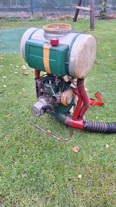 Opryskiwacz motorowy