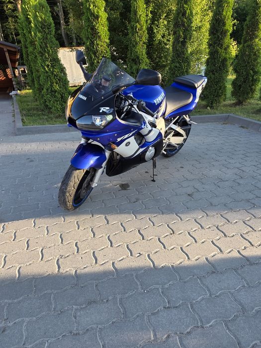 Yamaha R6 2002 року