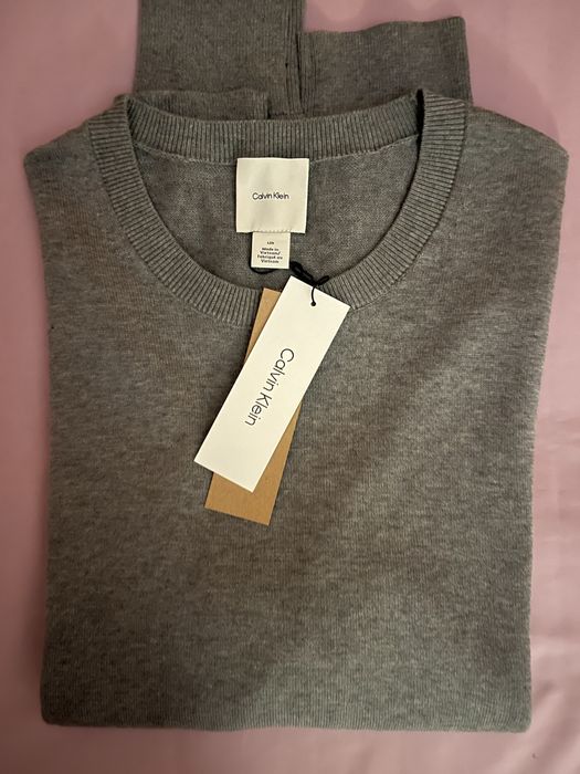 Wyprzedaż swetr męski Calvin Klein.