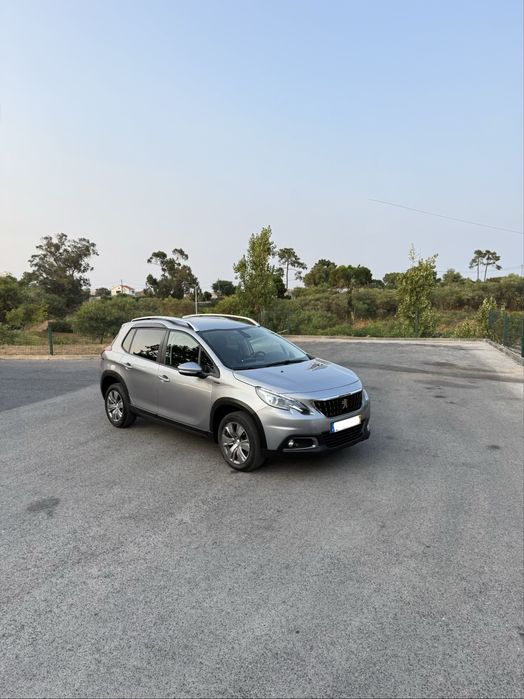 Peugeot 2008 Signature 1.5HDI (2019)