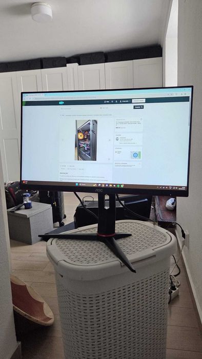 Monitor AOC 24G2 24" 144Hz IPS - com defeito no ecra