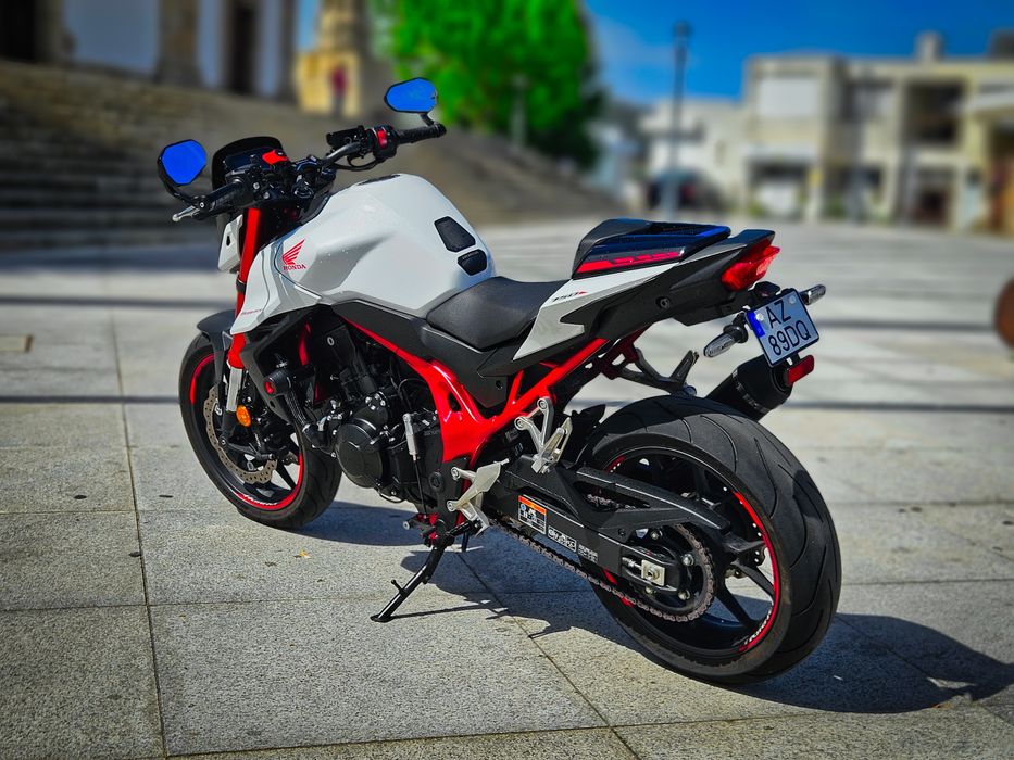 Honda CB750 Hornet *Full Extras*