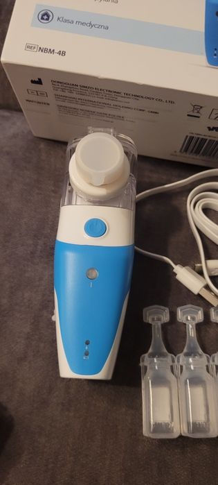 INHALATOR  uszkodzone gniazdo ladowania