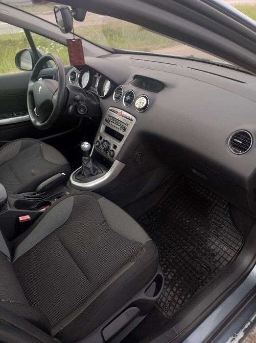 PEUGEOT 308 1.6 benzyna