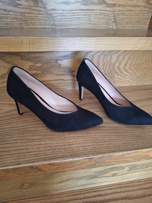 Buty z zamszu  Prima Moda  rozmiar 37