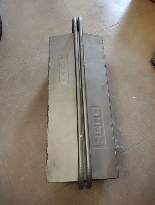 Vendo Caixa ferramenta em otimo estado