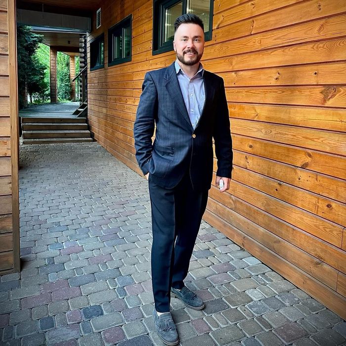 Ведучий Ведущий не дорого на свадьбу, день рождение, +диджей,