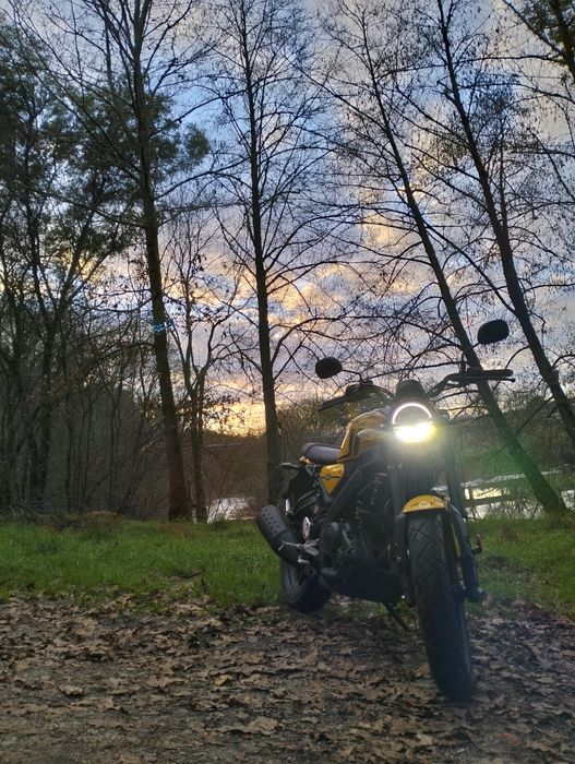 Vendo Yamaha xsr125