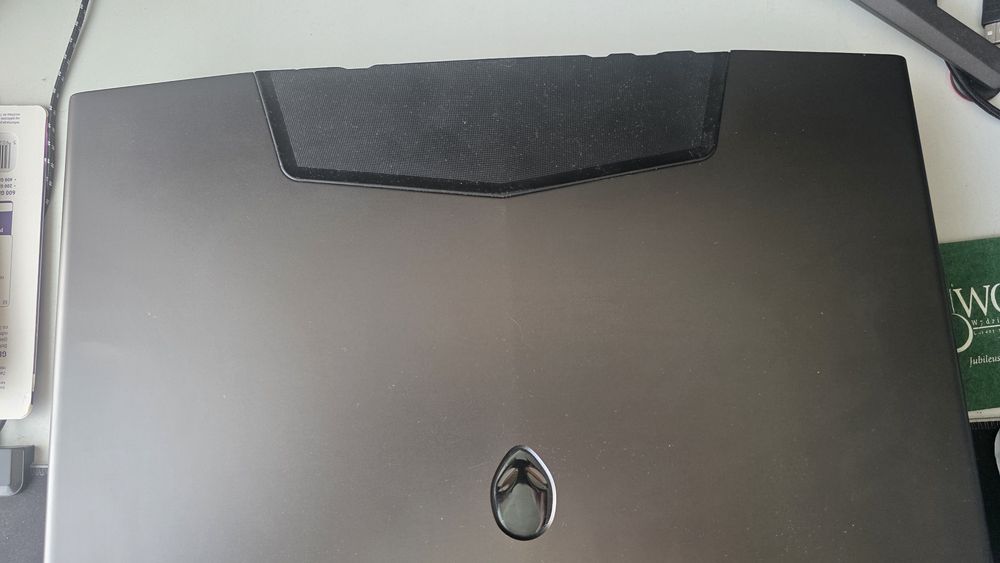 Mega Laptop 18.4 cala i7 ram 16gb SSD BluRay Dell Alienware m18x Windows 11 Pro