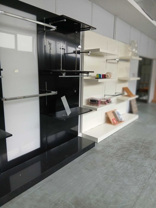 Vitrines, Moveis, Multipainel, Bustos Balcões Novos A PREÇOS LOW COST PARA DESOCUPAR