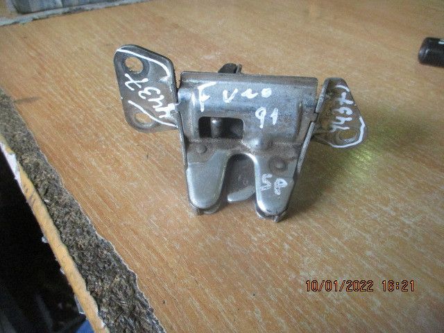 Fechadura / fecho da mala FIAT Uno (146_)