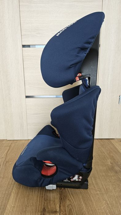 Fotelik samochodowy Maxi  Cosi Rodi  15-36 kg