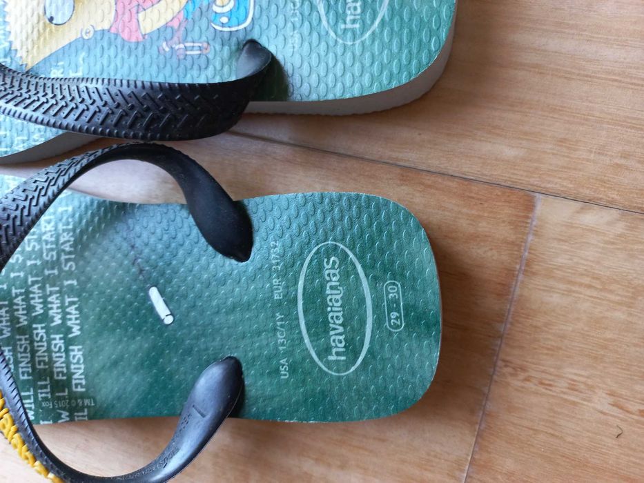 2 pares Havaianas NOVAS - nr 29/30