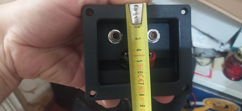 Розпродаж аудіо фурнітури