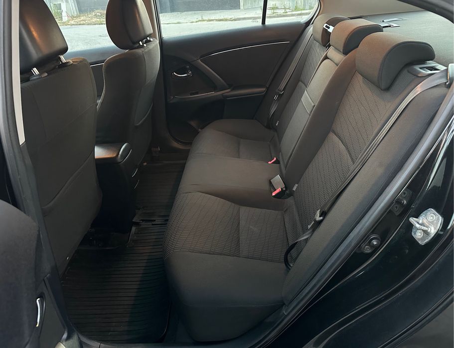 Toyota Avensis SD 2.0 D-4D - 2010/03