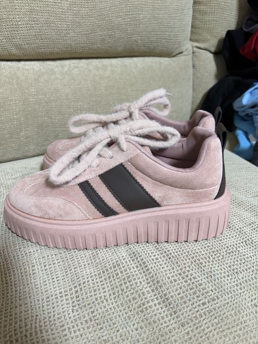 Tennus rosa tamanho 39