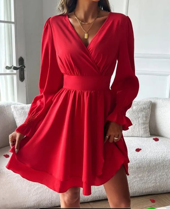 Червона літня сукня