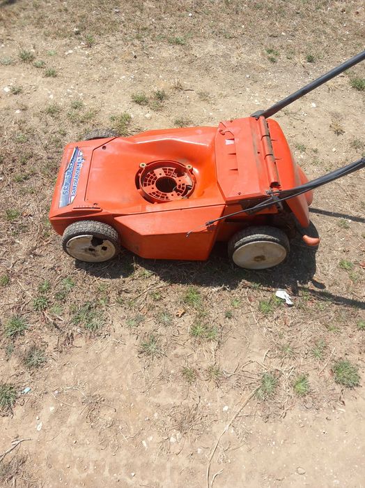 Corta relvas de plastico