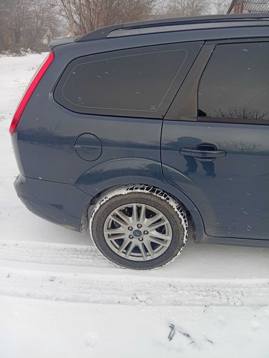 Форд фокус універсал