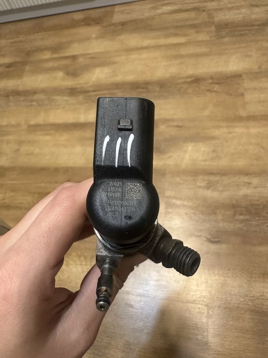 Форсунки на megane 3 1.5 dci  166006212R