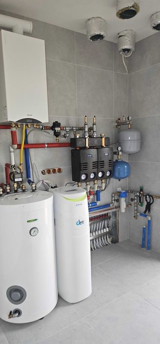 Usługi hydraulicze, hydraulik, ogrzewanie podogowe, przyłącze wody, solary, stacja zmiękczająca wodę