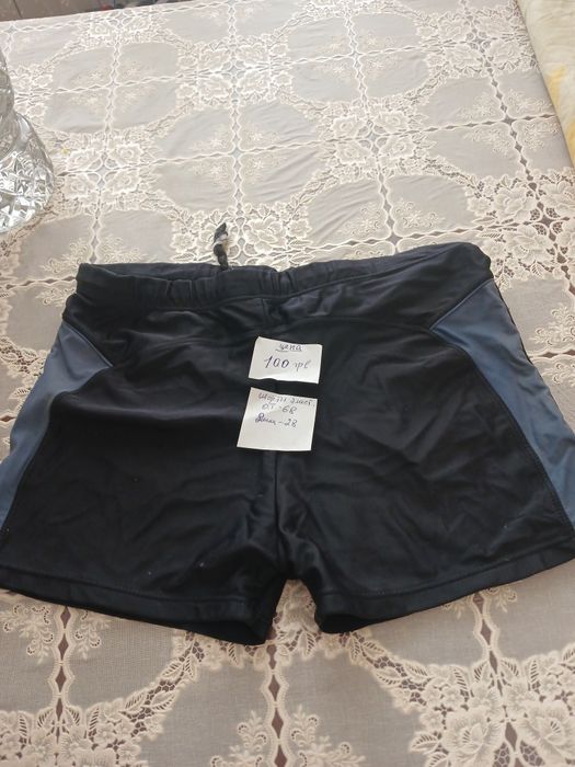 Продам  дівочі шорти чорні бу