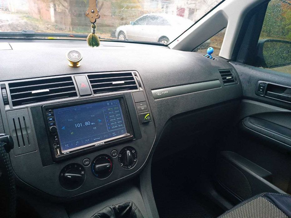 Автомобіль Ford C-Мах