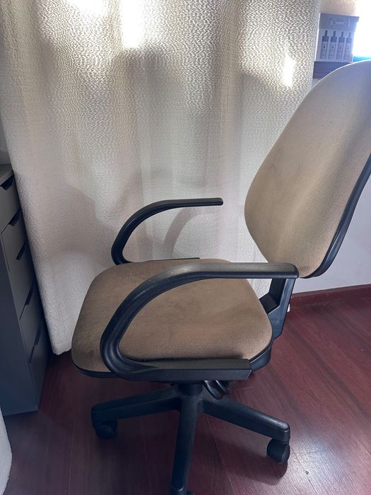 Secretaria + cadeira