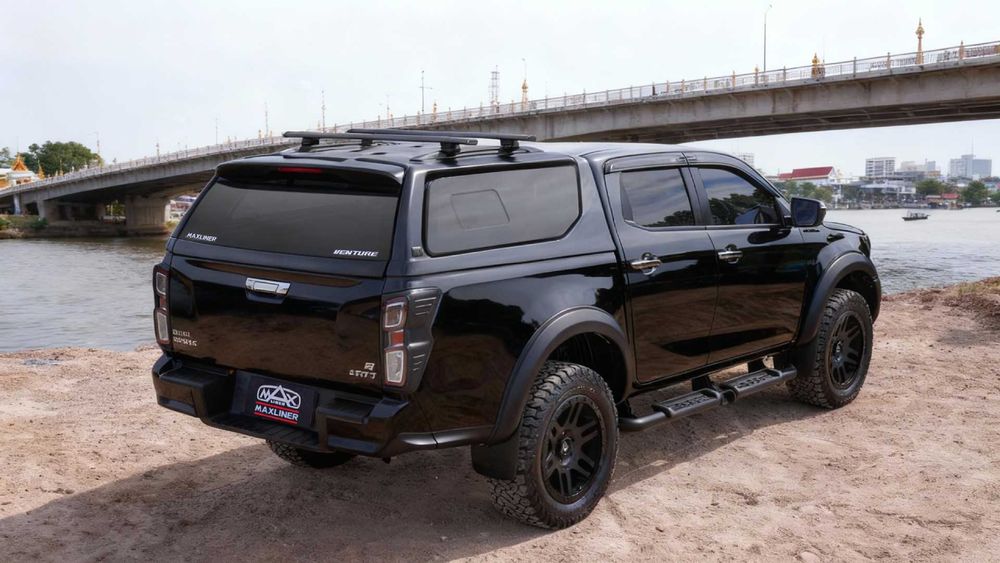 Zabudowa Paki PREMIUM HARDTOP 4x4 Venture ISUZU D-MAX (2020+/2025+)