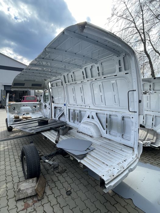 Бочина бік правий Mercedes Sprinter W907 LONG