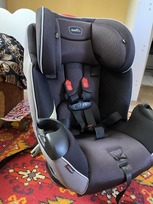 Автокресло универсальное Evenflo