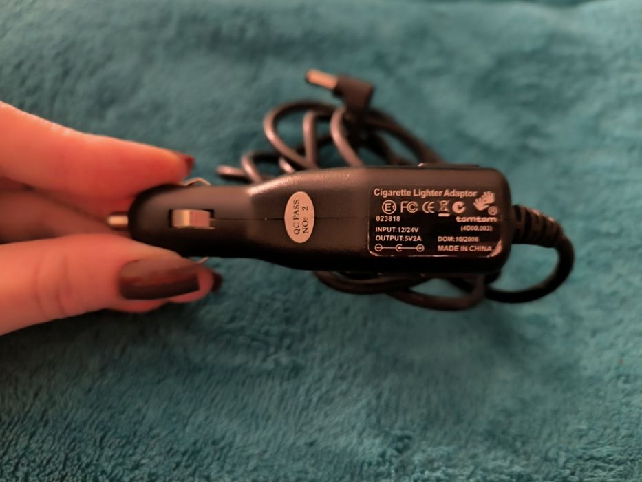 Adaptador ao isqueiro do carro