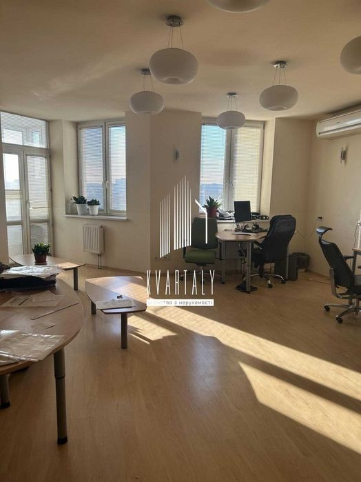 Продаж квартири/Голосіївський/Саперно-Слобідська,22