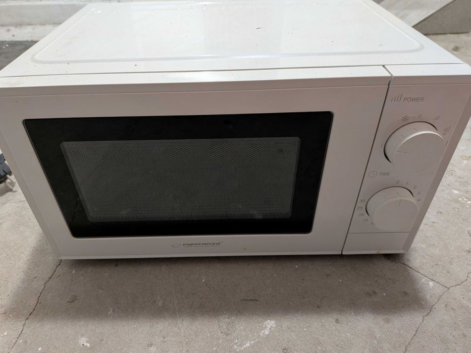 Mikrofalówka esperanza 700w
