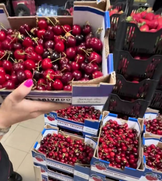 Caixas de cerejas otima qualidade para entrega