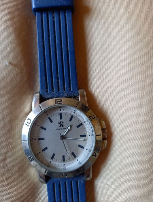 Vendo vários relógios