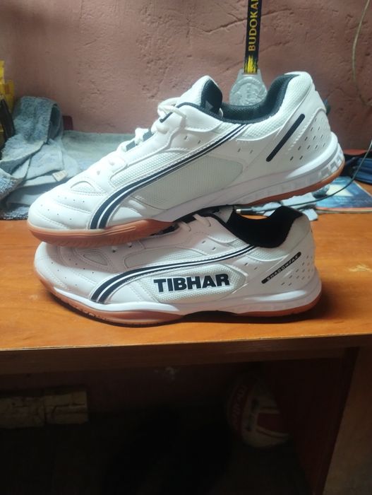 Кроссовки Tibhar Shadowfax 29см.