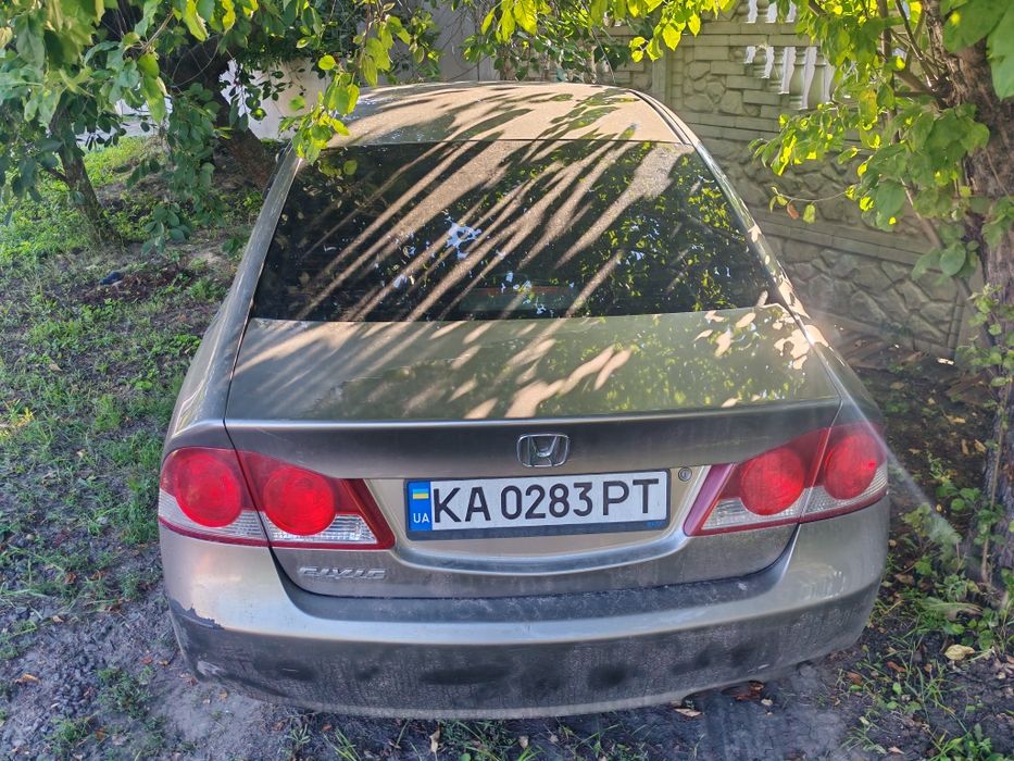 Продам Хонду сивик 2007 года