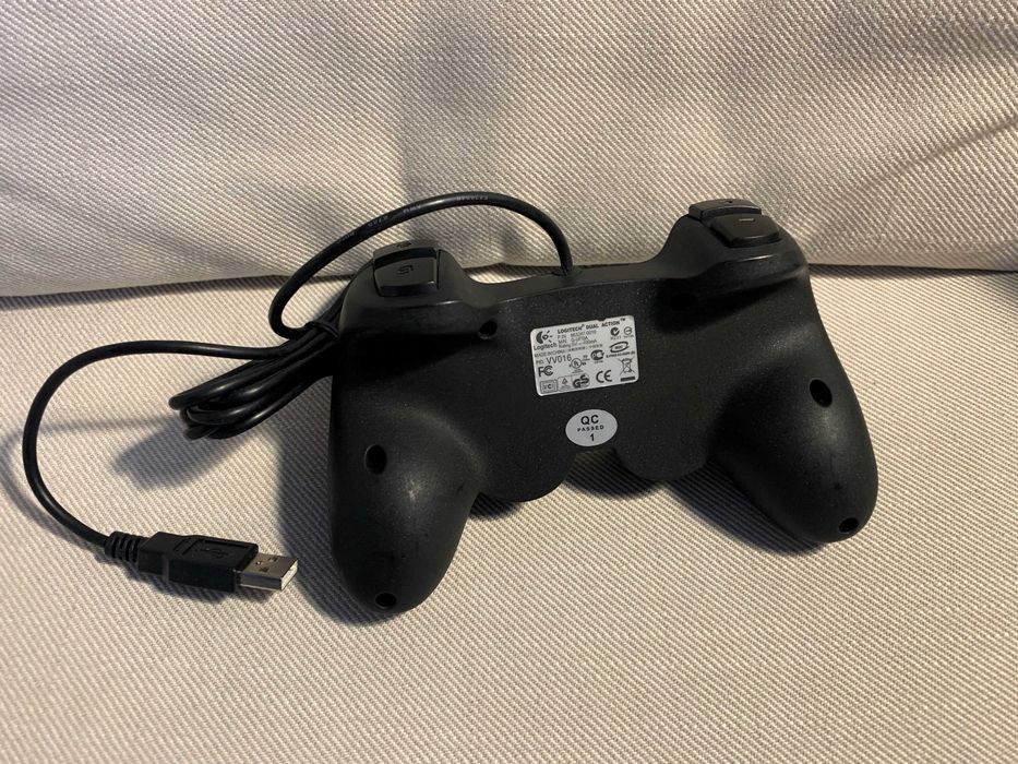 Comando de Gaming "Logitech Dual Action" - Como Novo! -64738260385025121