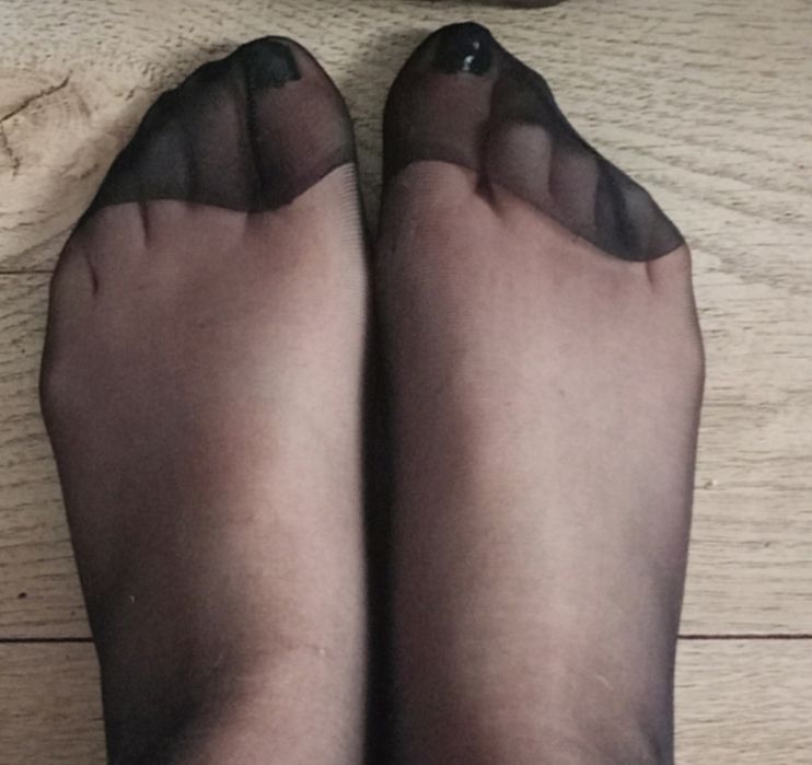 Pończochy czarne przezroczyste, używane